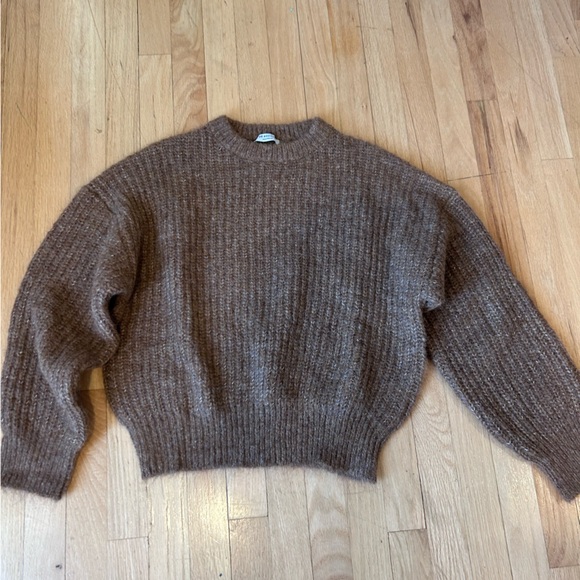 De Rocco Oversized Fuzzy Sweater, Brown, Size M - Picture 3 of 5